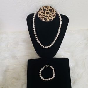 Faux Pearl necklace and bracelet set